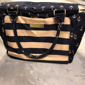 JUJUBE Be Classy in The Commodore